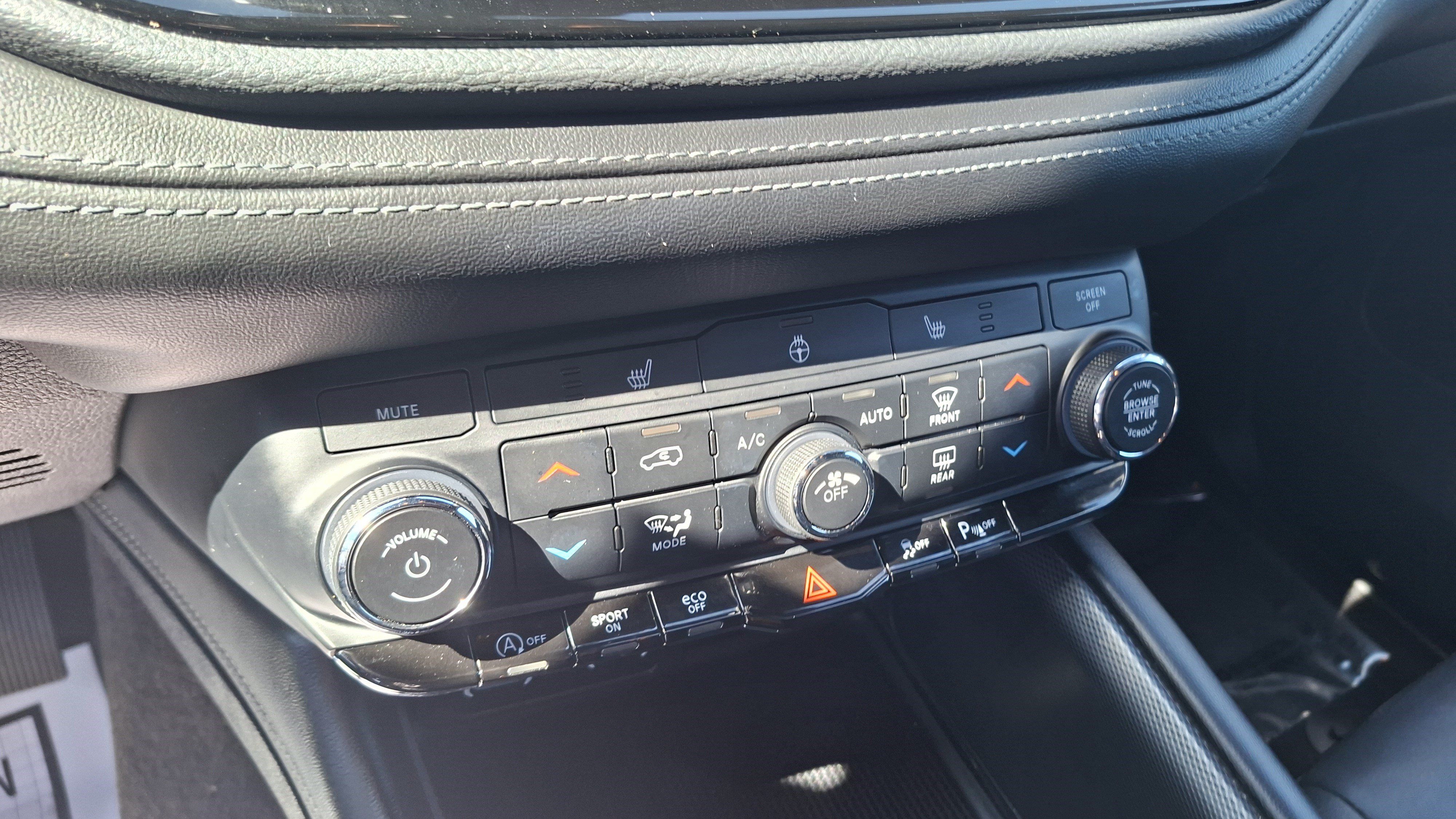 Used 2022 Dodge Durango GT AWD/4WD image 15