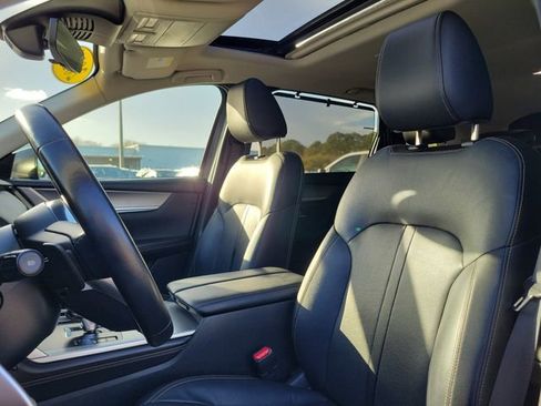 Used 2024 MAZDA CX-90 3.3 Turbo w/ Preferred Plus image 19