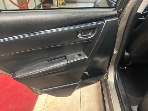 Used 2019 Toyota Corolla SE image 14