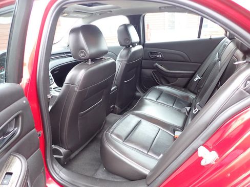 Used 2014 Chevrolet Malibu LT image 9