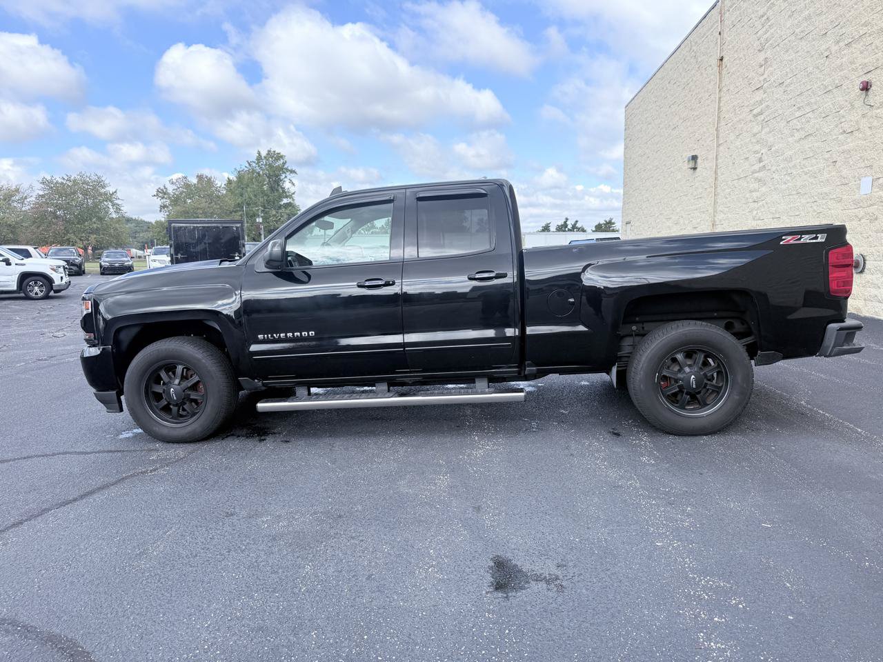 Used 2016 Chevrolet Silverado 1500 LT w/ All Star Edition AWD/4WD image 2