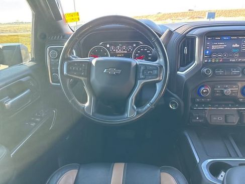 Used 2021 Chevrolet Silverado 2500 LTZ w/ Carhartt Edition image 13