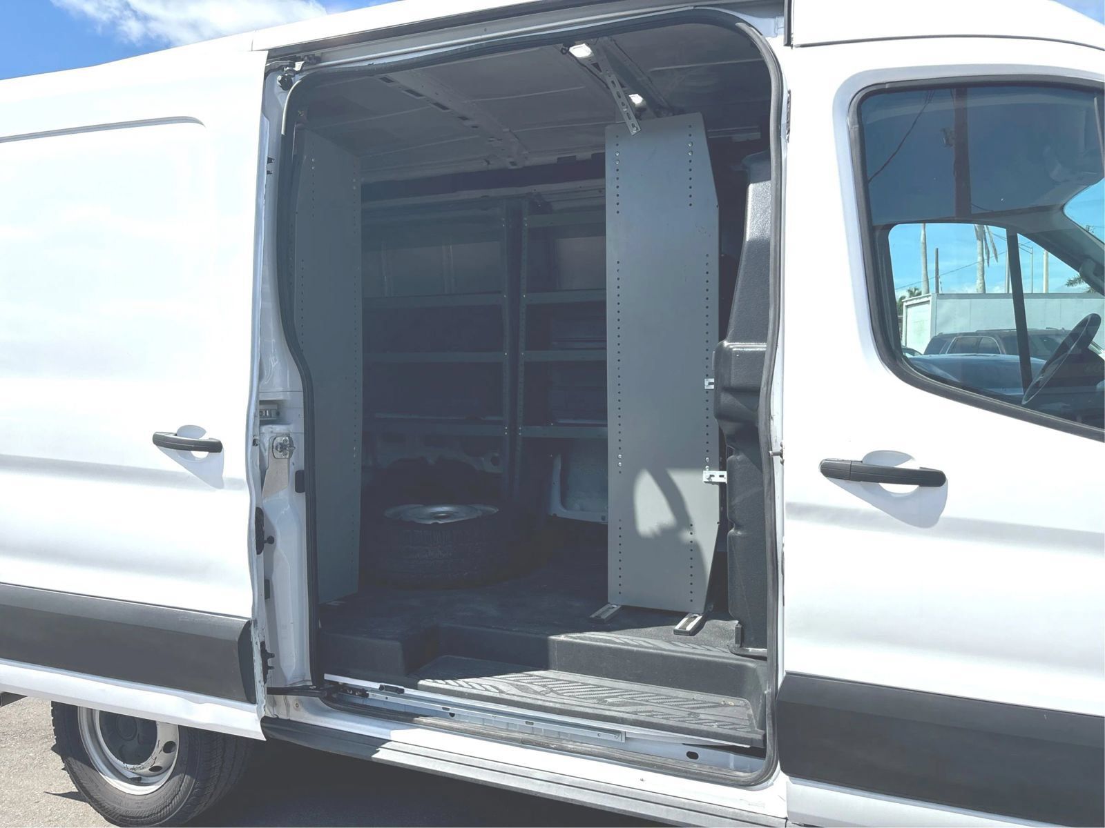 Used 2021 Ford Transit 250 Medium Roof RWD image 10