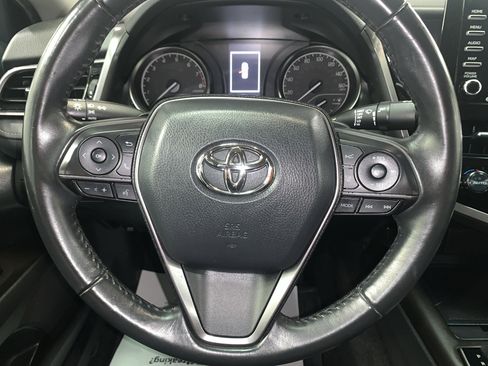Used 2024 Toyota Camry SE image 17