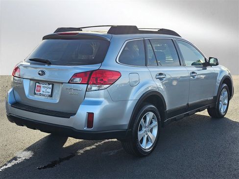 Used 2013 Subaru Outback 2.5i Premium image 5