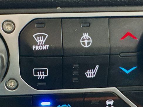 Used 2024 Jeep Wrangler Unlimited w/ Convenience Group image 3