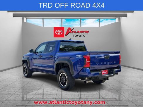 Used 2024 Toyota Tacoma TRD Off-Road AWD/4WD image 7