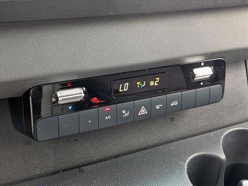 Used 2021 Mercedes-Benz Sprinter 2500 image 15