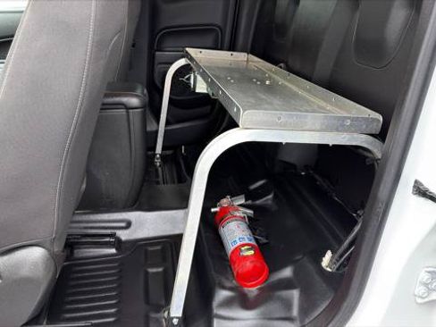Used 2022 Chevrolet Colorado LT w/ Fleet Safety Package RWD image 18