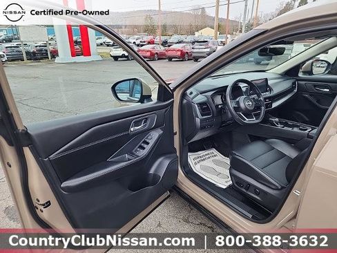 Certified 2024 Nissan Rogue SV w/ SV Premium Package image 10