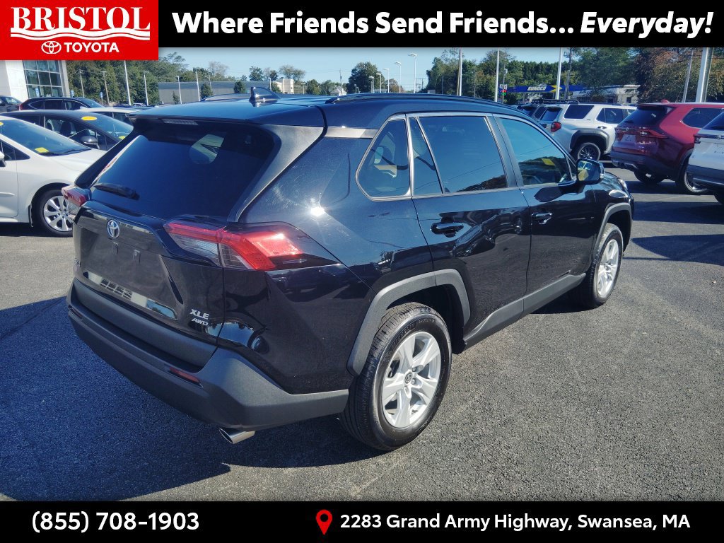 Used 2021 Toyota RAV4 XLE w/ Convenience Package AWD/4WD image 7