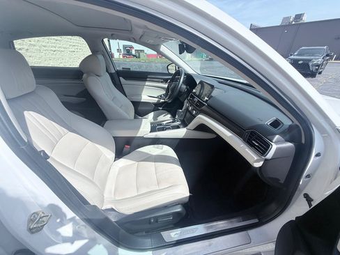 Used 2018 Honda Accord EX-L image 11