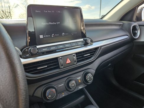 Used 2023 Kia Forte LXS image 20