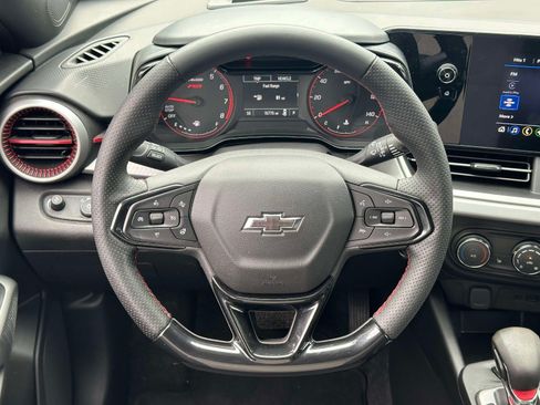 Certified 2024 Chevrolet Trax RS w/ Driver Confidence Package FWD image 13