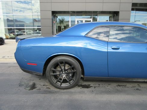 Used 2021 Dodge Challenger R/T Scat Pack w/ Shaker Package RWD image 11