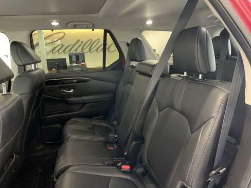Used 2023 Honda Pilot Touring image 13