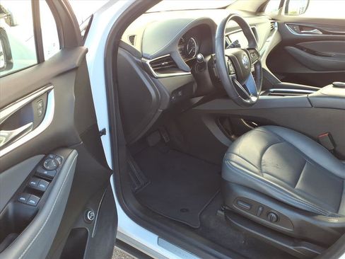 Used 2023 Buick Enclave Essence w/ Experience Buick Package image 4