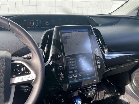 Used 2019 Toyota Prius Prime Premium image 7