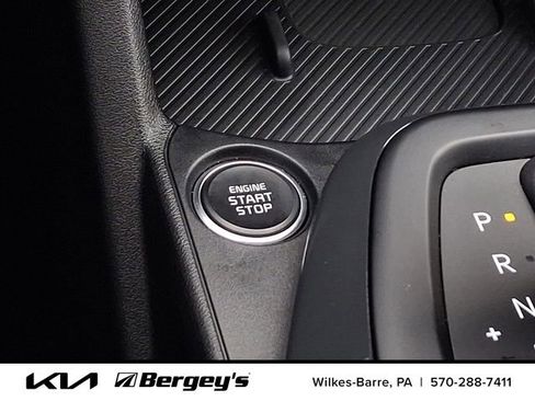 Certified 2025 Kia K4 EX image 25