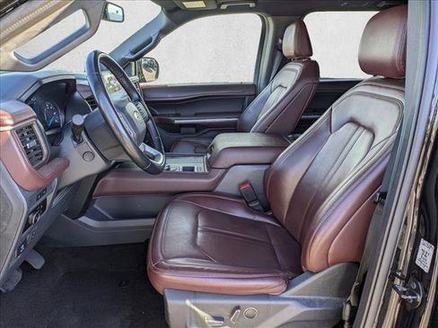 Used 2023 Ford Expedition Limited image 17