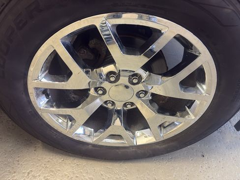 Used 2015 Chevrolet Silverado 1500 LTZ AWD/4WD image 32