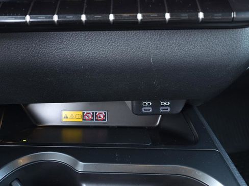 Used 2025 Lexus UX 300h AWD image 26