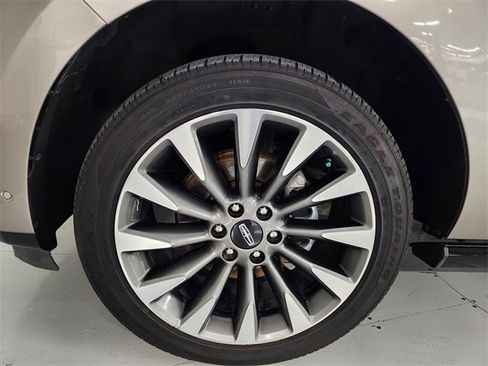Used 2020 Lincoln Navigator Reserve w/ Luxury Package image 8