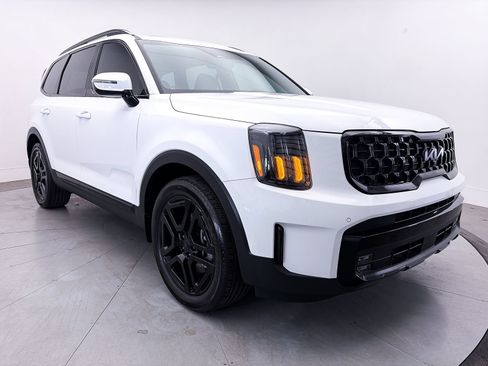 Certified 2025 Kia Telluride SX X-Line AWD/4WD image 14