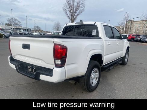 Used 2022 Toyota Tacoma SR w/ SR Convenience Package image 3
