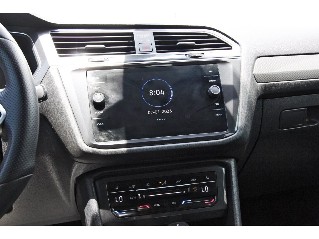 Used 2023 Volkswagen Tiguan SE R-Line FWD image 31