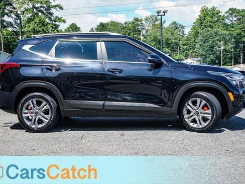 Used 2021 Kia Seltos S FWD image 2