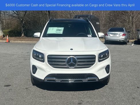 New 2026 Mercedes-Benz GLB 250 image 2