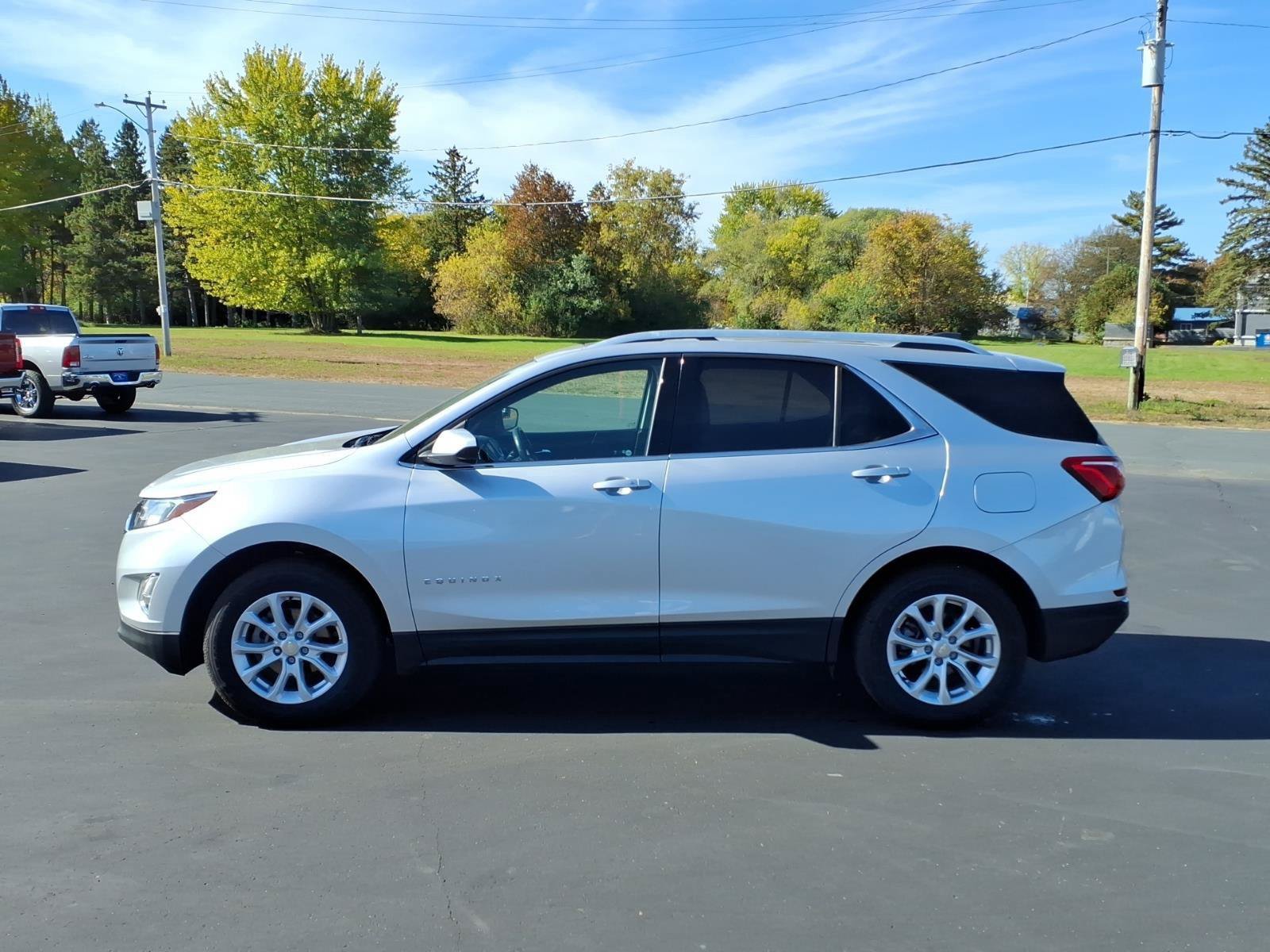 Used 2020 Chevrolet Equinox LT AWD/4WD image 2