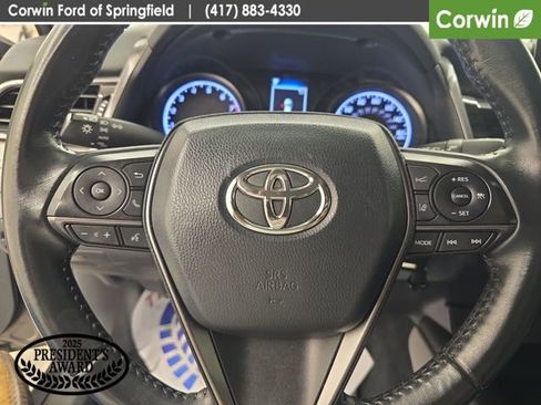 Used 2022 Toyota Camry SE FWD image 27