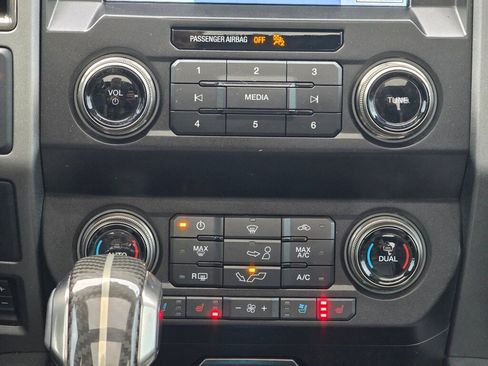 Used 2020 Ford F150 Raptor w/ Equipment Group 802A Luxury image 15