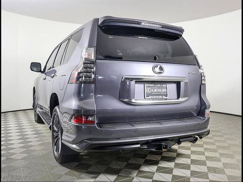 Certified 2023 Lexus GX 460 Luxury w/ Sport Design Package AWD/4WD image 4