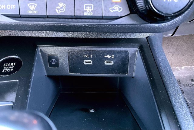 Used 2026 Nissan Kicks SV FWD image 15