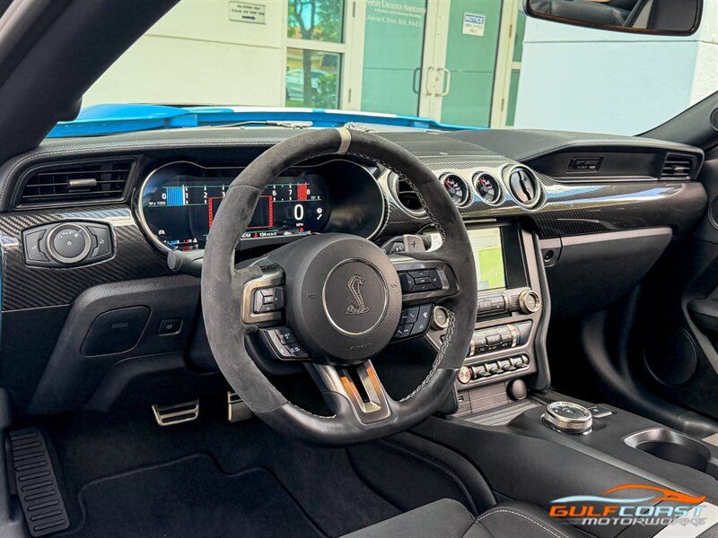 Used 2022 Ford Mustang Shelby GT500 w/ Carbon Fiber Track Pack RWD image 12