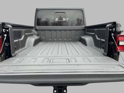 New 2026 Jeep Gladiator Sport