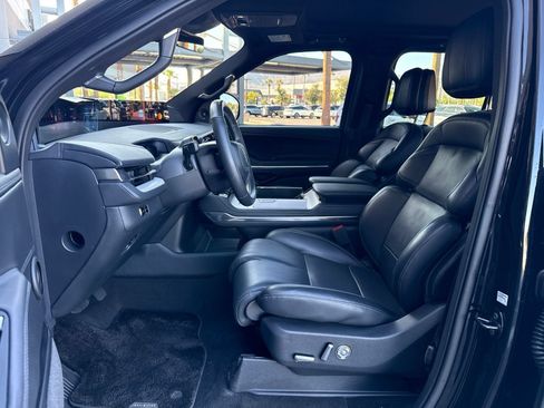 Used 2025 Lincoln Navigator Reserve w/ Jet Appearance Package AWD/4WD image 10