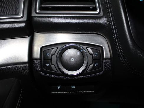 Used 2016 Ford Explorer Platinum AWD/4WD image 29