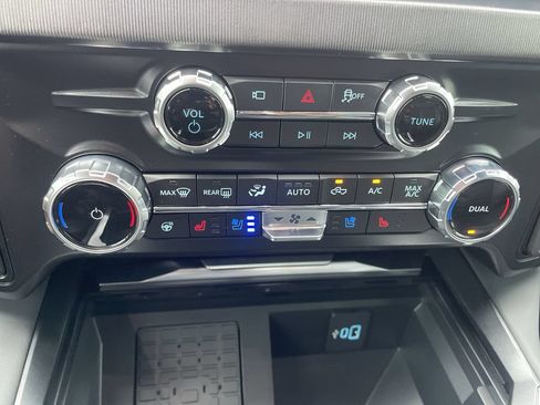 New 2026 Ford F350 Platinum w/ Tremor Off-Road Package AWD/4WD image 27