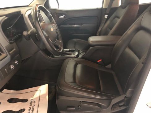 Used 2022 Chevrolet Colorado Z71 AWD/4WD image 7