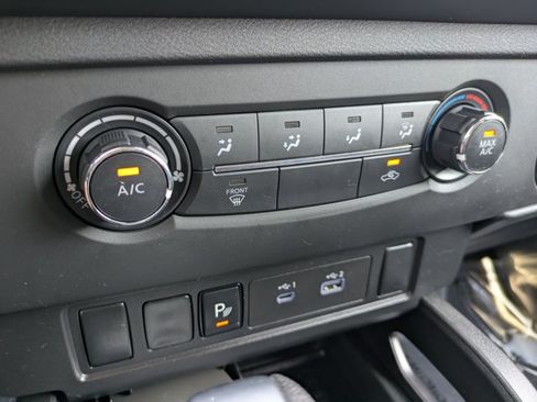 Used 2025 Nissan Frontier S AWD/4WD image 14