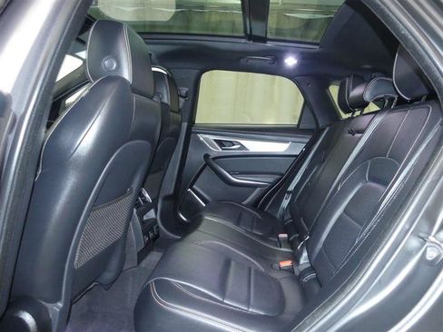 Used 2024 Jaguar F-PACE R-Dynamic S AWD/4WD image 23