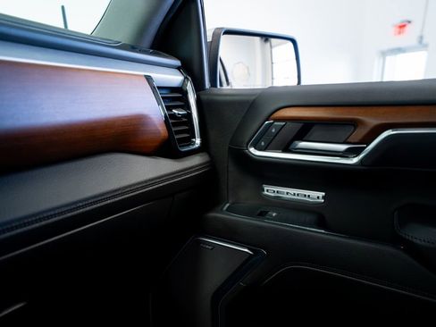 Used 2023 GMC Sierra 1500 Denali w/ Denali Reserve Package image 44
