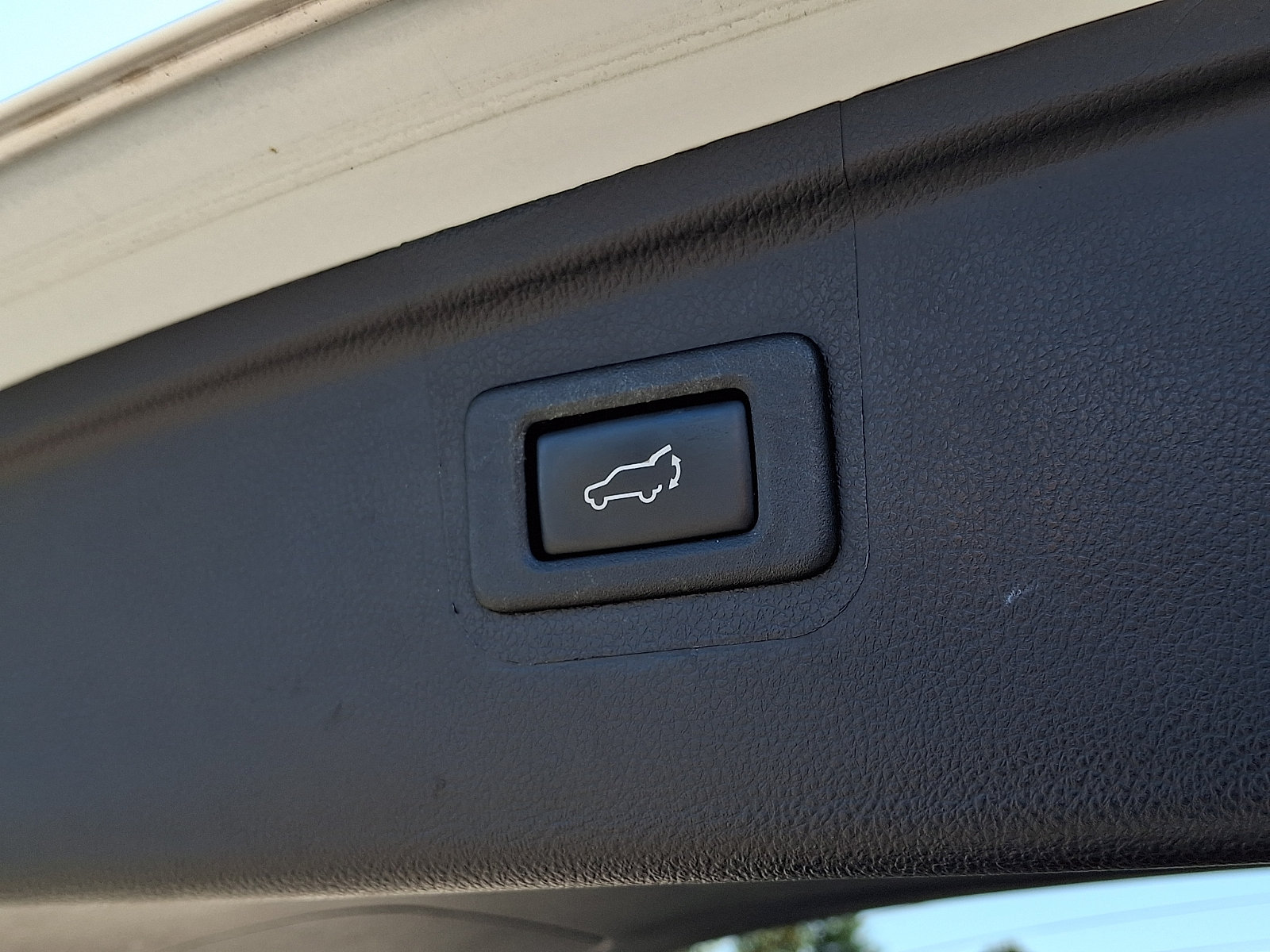 Used 2019 Subaru Outback 2.5i Limited AWD/4WD image 30