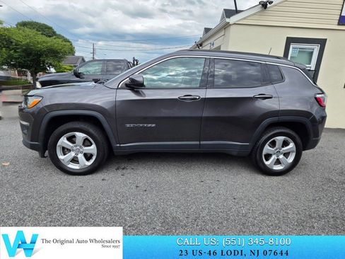 Used 2020 Jeep Compass Latitude w/ Popular Equipment Group AWD/4WD image 7