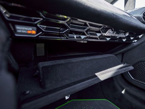 Used 2019 Lamborghini Huracan Performante image 59