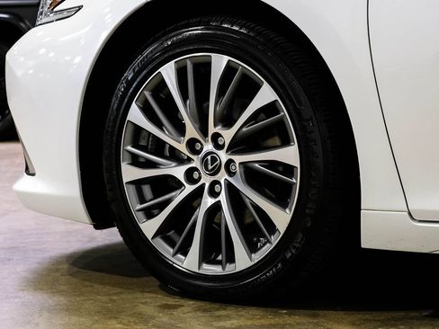 Used 2019 Lexus ES 350 w/ Premium Package image 53